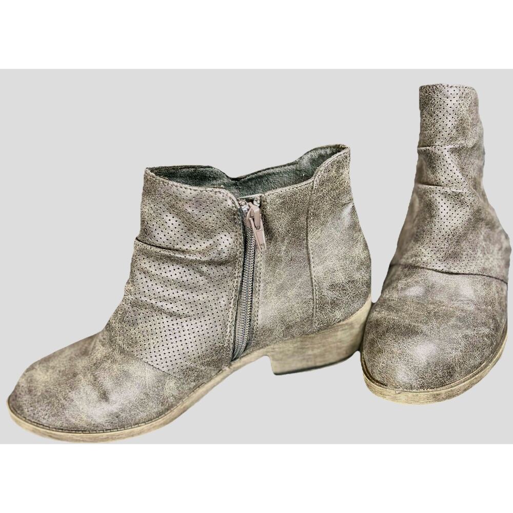 Jelly pop triple buckle ankle booties women distressed 10M low heel Taupe boots